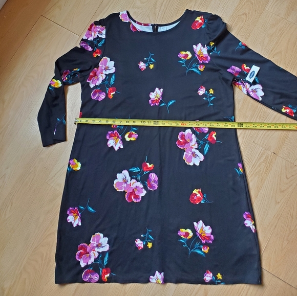 Old Navy Woman's Size XXL Black along Sleeve Floral Dress. - Picture 5 of 10